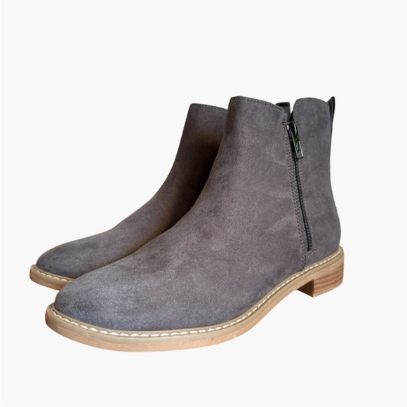 Women's Brenna Boots - Universal
Thread ™ nwt - Picture 1 of 5